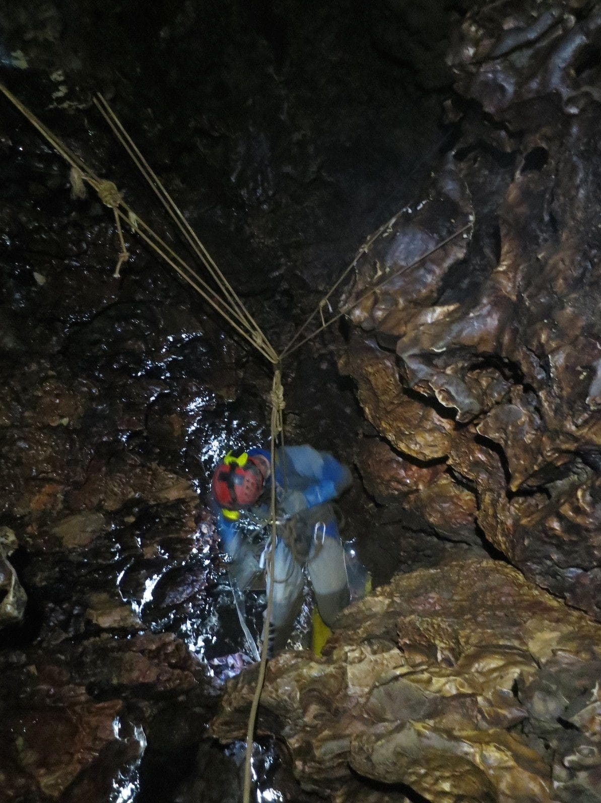 20 Beyond Creepy Cave Photos That Will Trigger Your Speluncaphobia