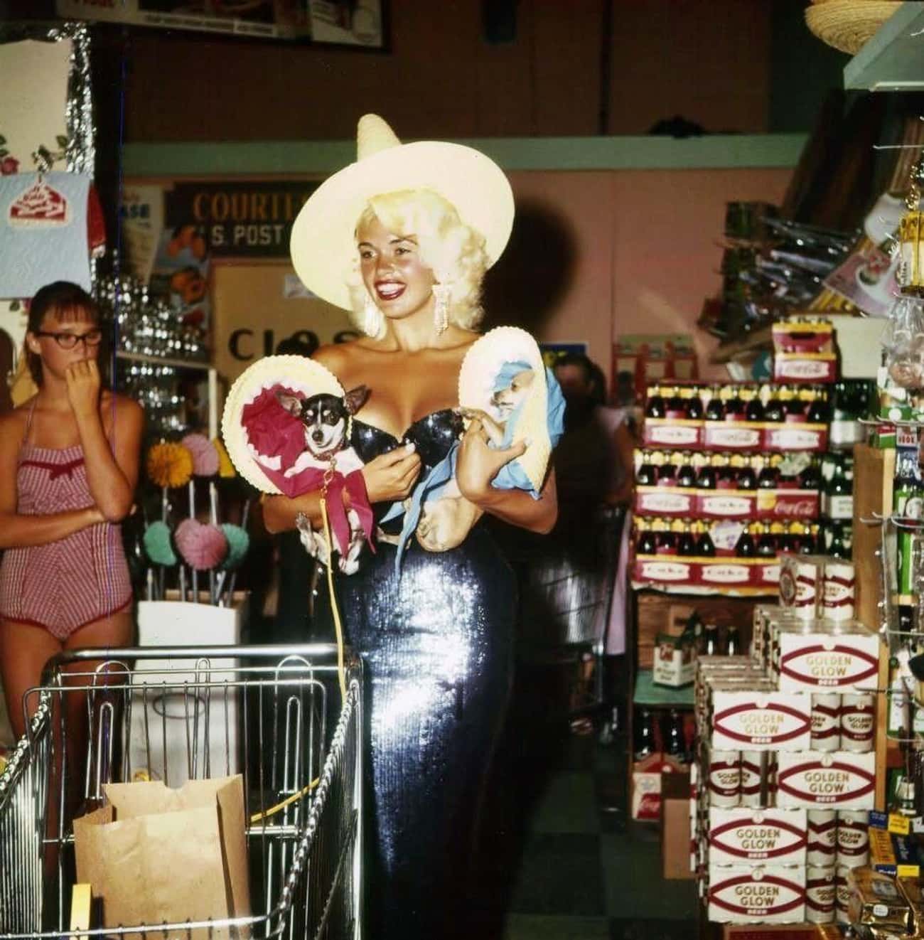 Jayne Mansfield Grocery Shopping, 1959