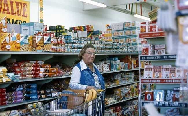 30 Vintage Photos Of Grocery Stores That Are Beyond Fascinating - Cool Dump