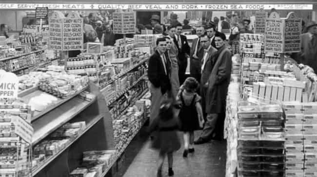 30 Vintage Photos Of Grocery Stores That Are Beyond Fascinating - Cool Dump
