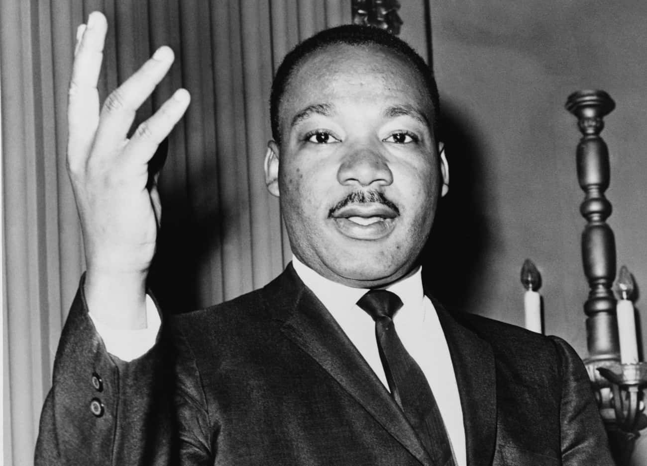 Martin Luther King Jr. Convinced Uhura To Stay On The Show