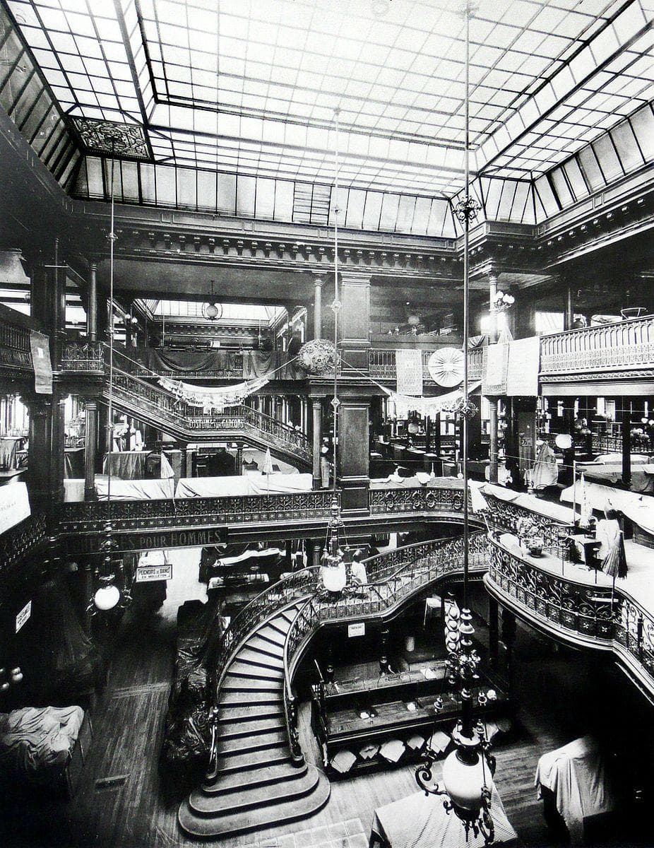 21 Vintage Department Store Photos That Show How They've Changed