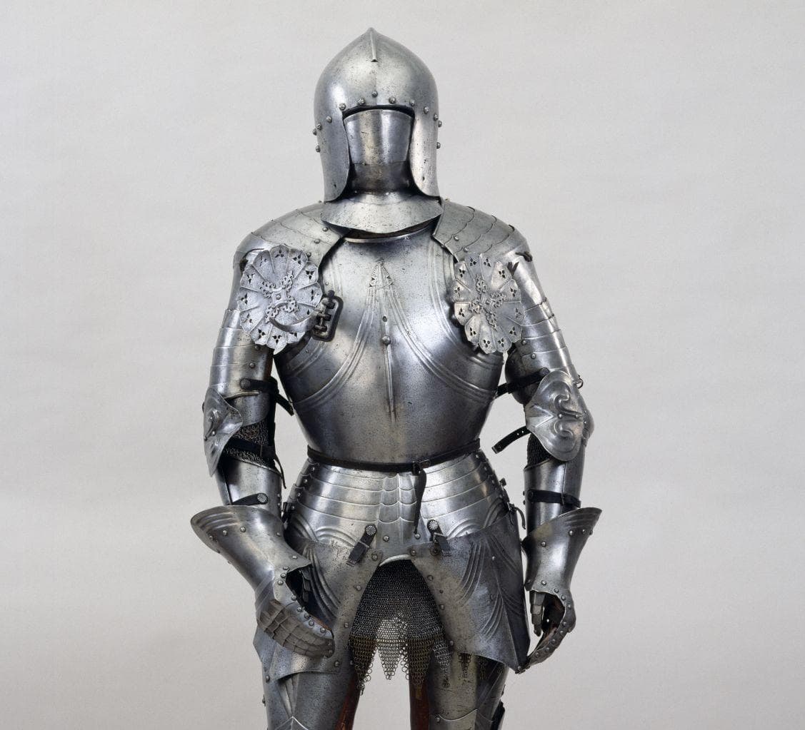 Image of Random Ways Medieval Knight Armor Was More Dangerous Than Just Wearing Nothing