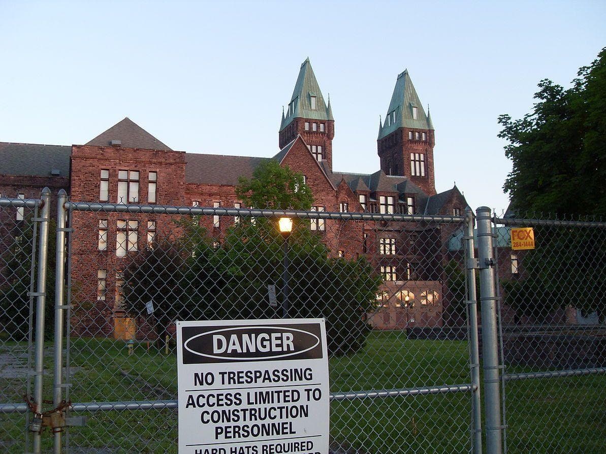 The Buffalo State Asylum Is Full Of Screams