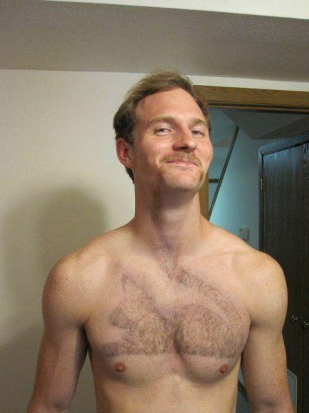 волосы на грудях у мужчин брить фото 65
