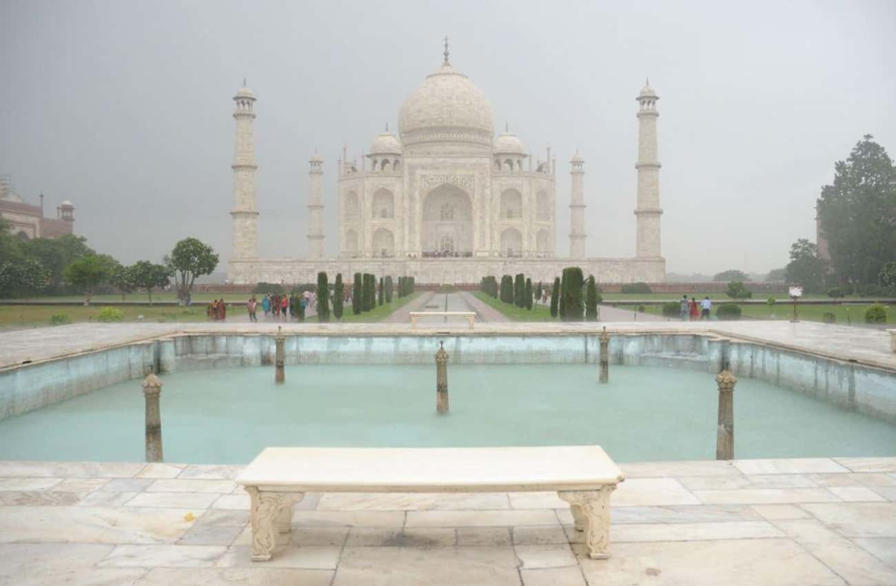 28 Different Types Of Stone Were Used To Construct The Taj Mahal
