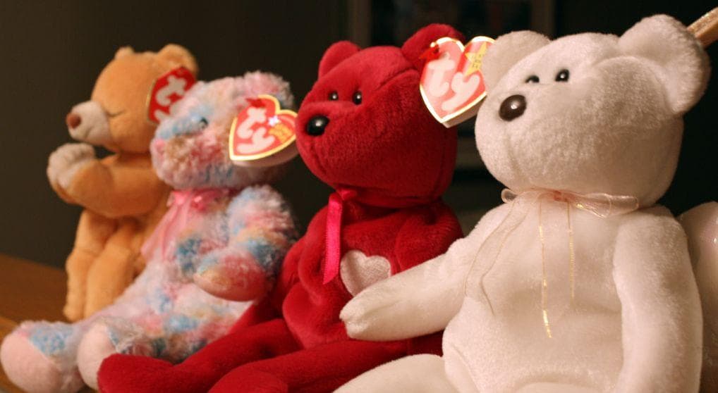 14 Asinine Toy Myths People Actually Believe