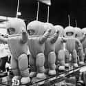 1967 – Toy Astronauts In A Moscow Department Store on Random Photos That Show You Exactly How Weird History Really Was