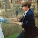'The Theory Of Everything' Glosses Over The Hawkings' Terrible Marriage Disintegration on Random Horrible True Stories Left Out Of Biopics To Make Person Look Bett
