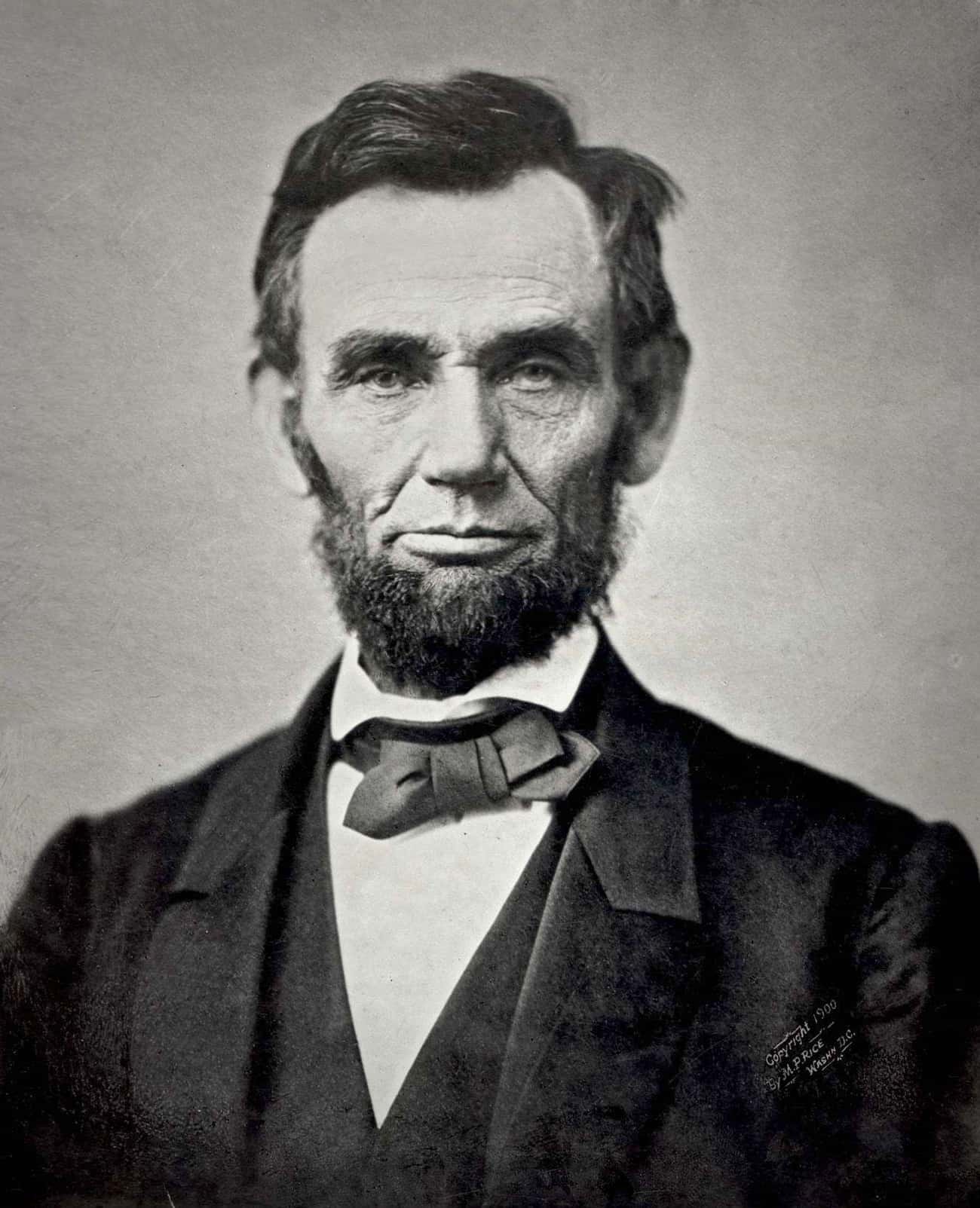 Prominent Figures Of The Time Believed Lincoln’s Support Of &#34;Antislavery Radicals&#34; Would Sacrifice Himself And The Union