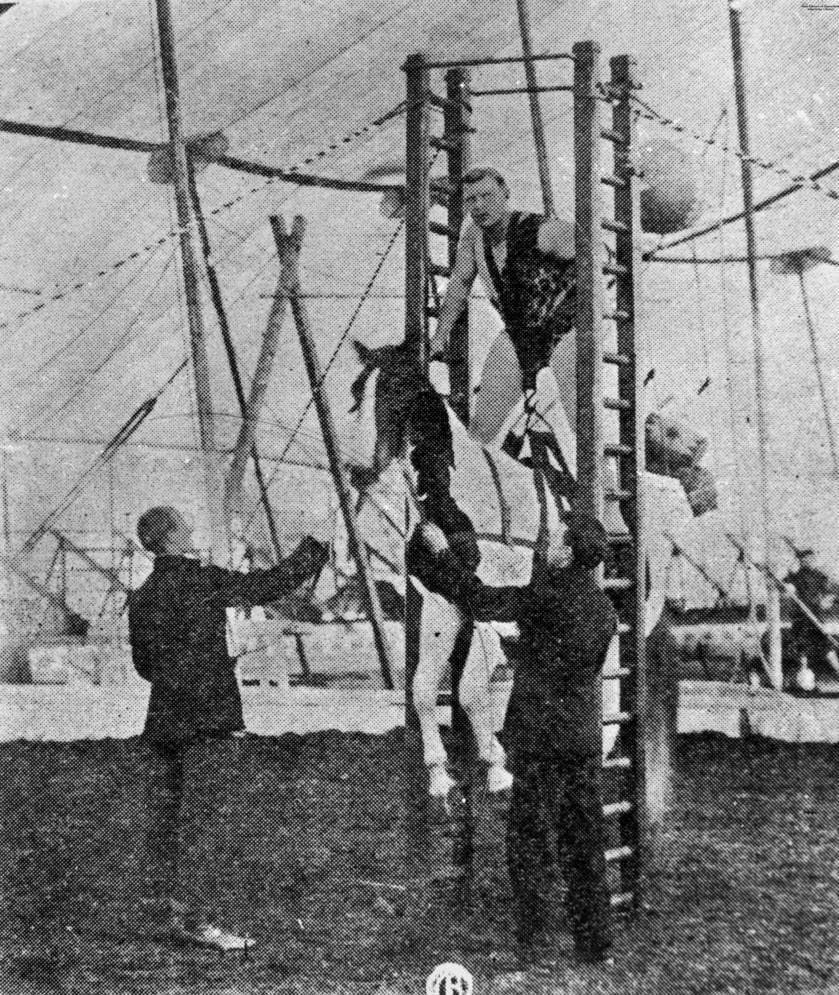 Old Timey Strongmen You Won't Believe Were The Apex Of Sexiness At The Time