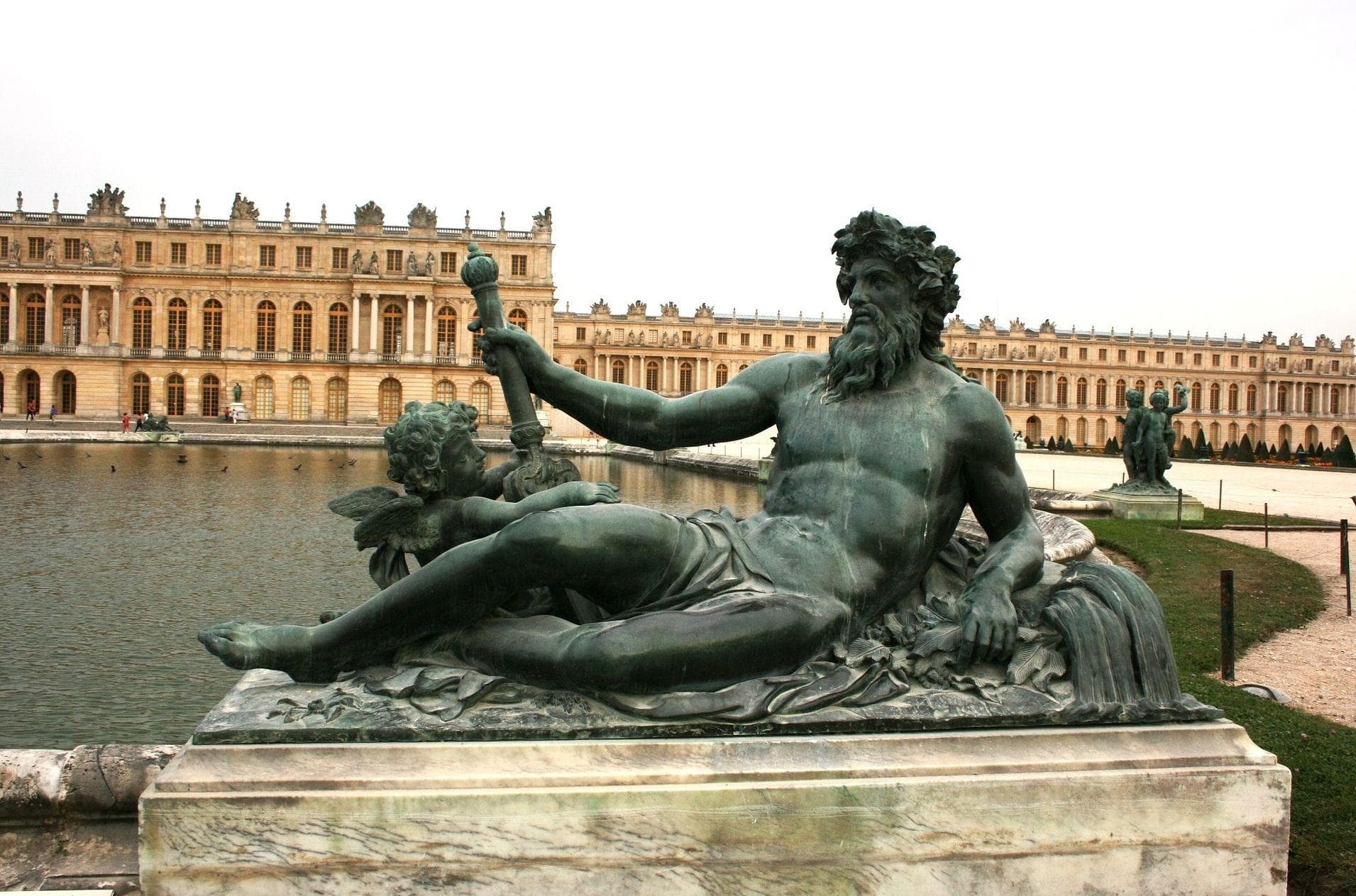 15 Crazy Facts From The Building of Versailles