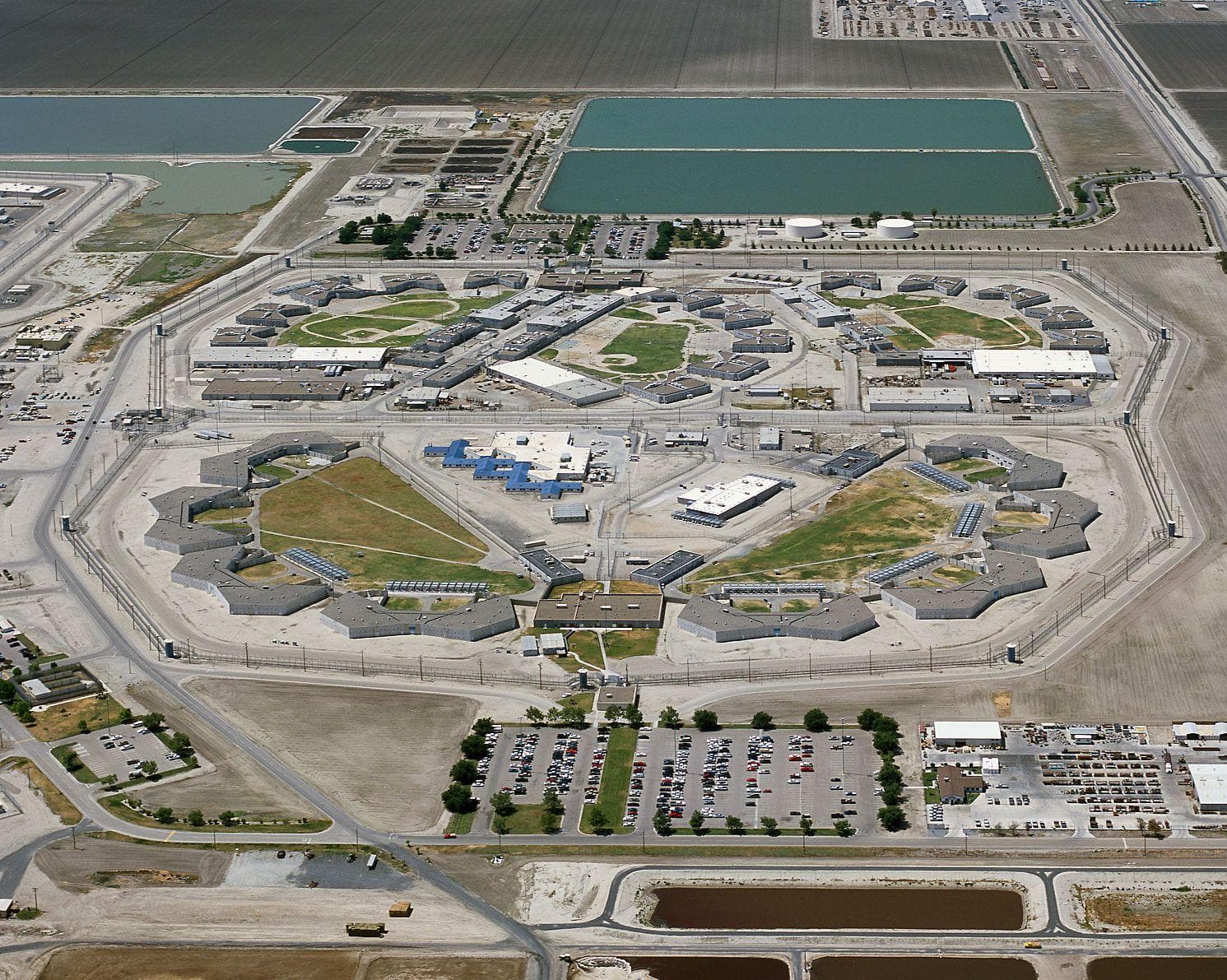 Everything We Know About Robert Downey Jr's Time In Prison