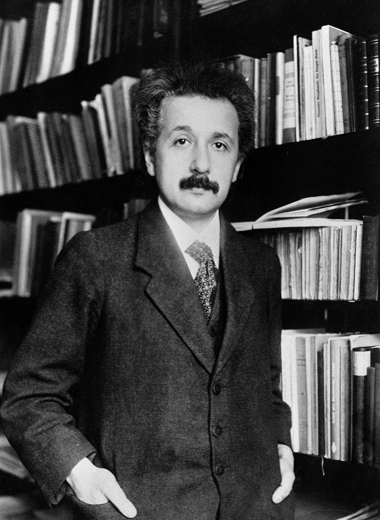 17 Rare Photos Of Albert Einstein That Show The Man Behind ...