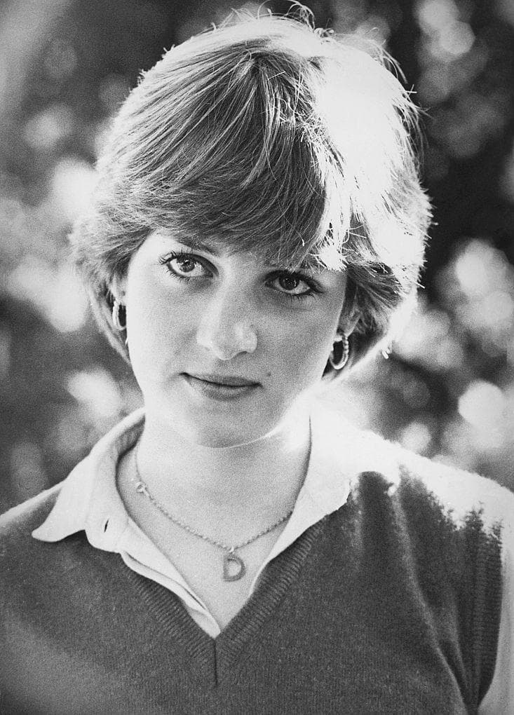 27 Rare Photos Of Princess Diana You Haven't Seen Before