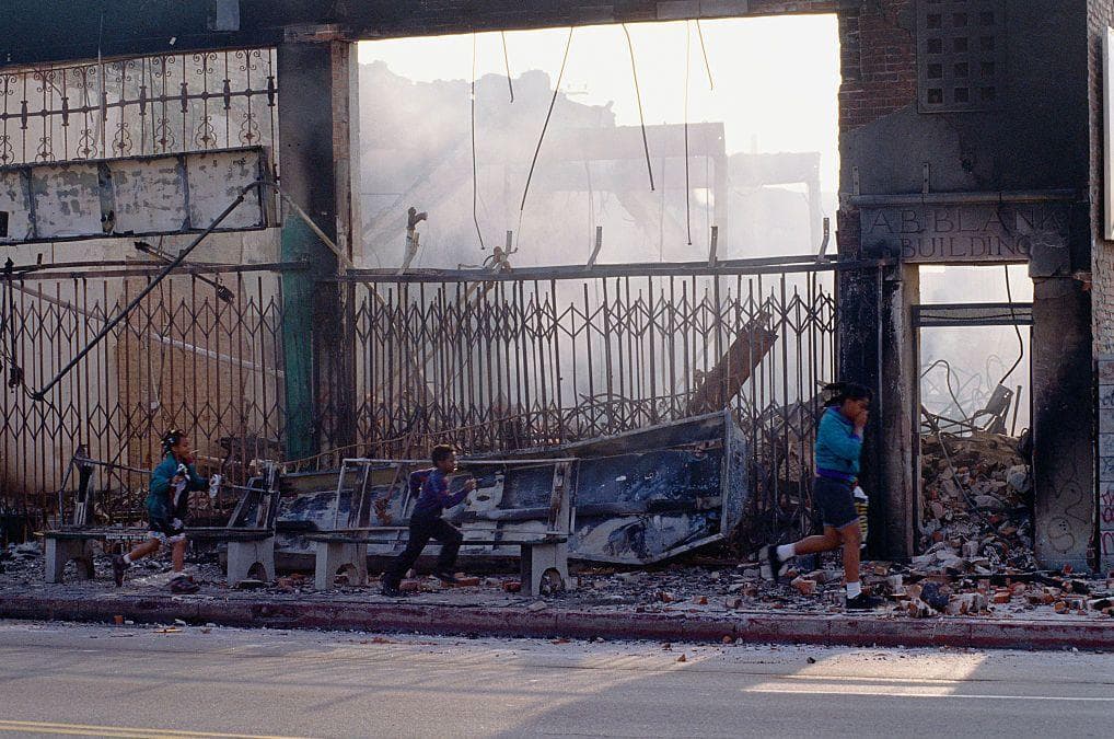 27 Eye-Opening Photos Of The LA Riots