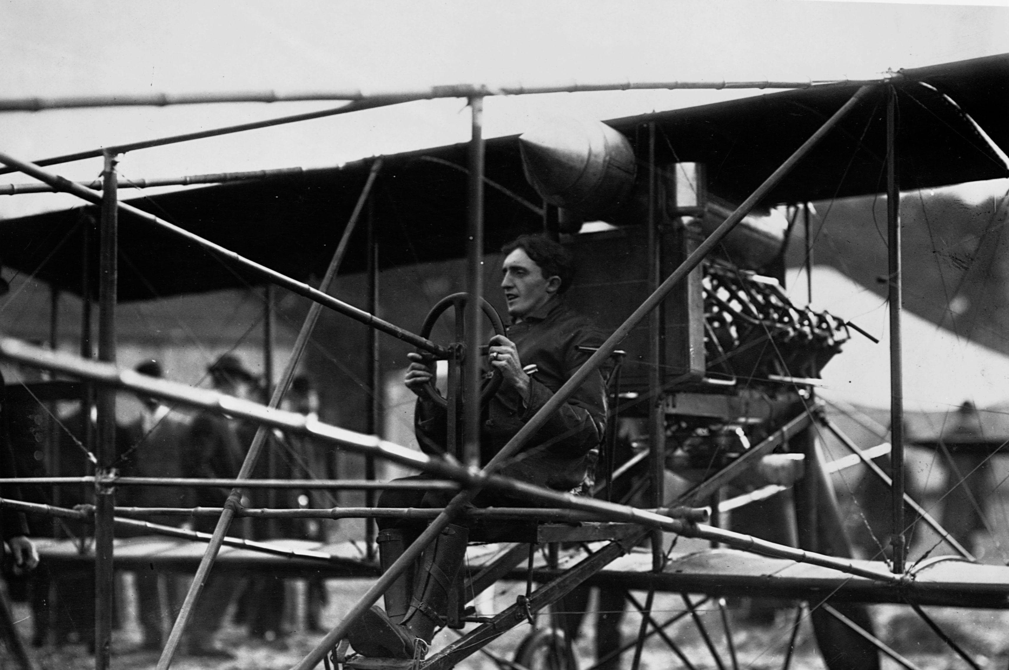 34 Inspiring Photos From The Early Days Of Aviation