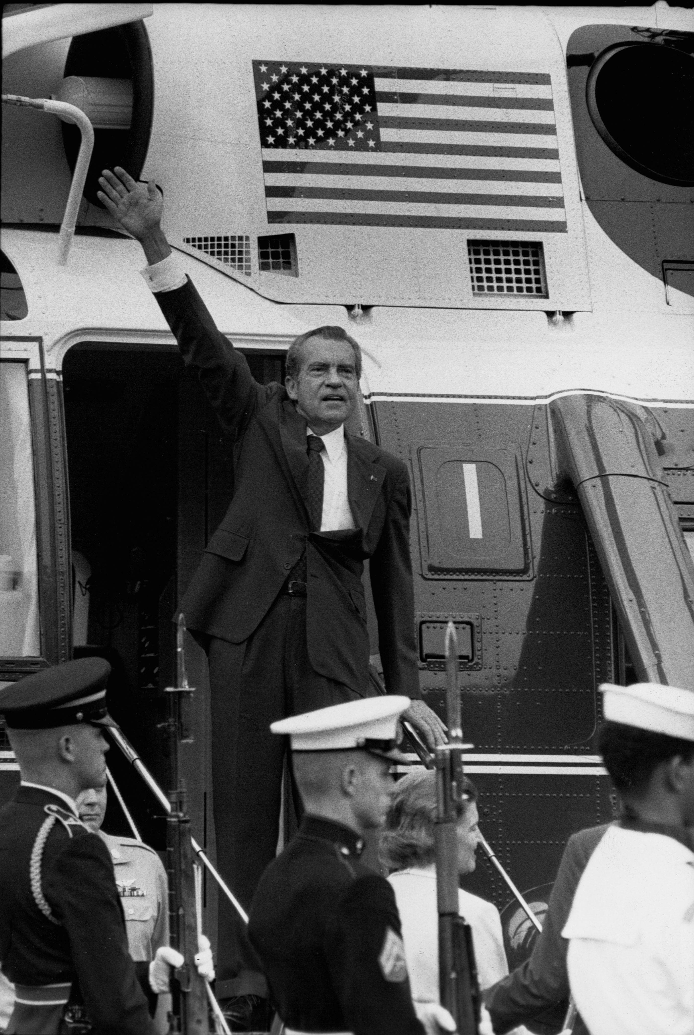 27 Amazing Photos From The Aftermath Of Watergate