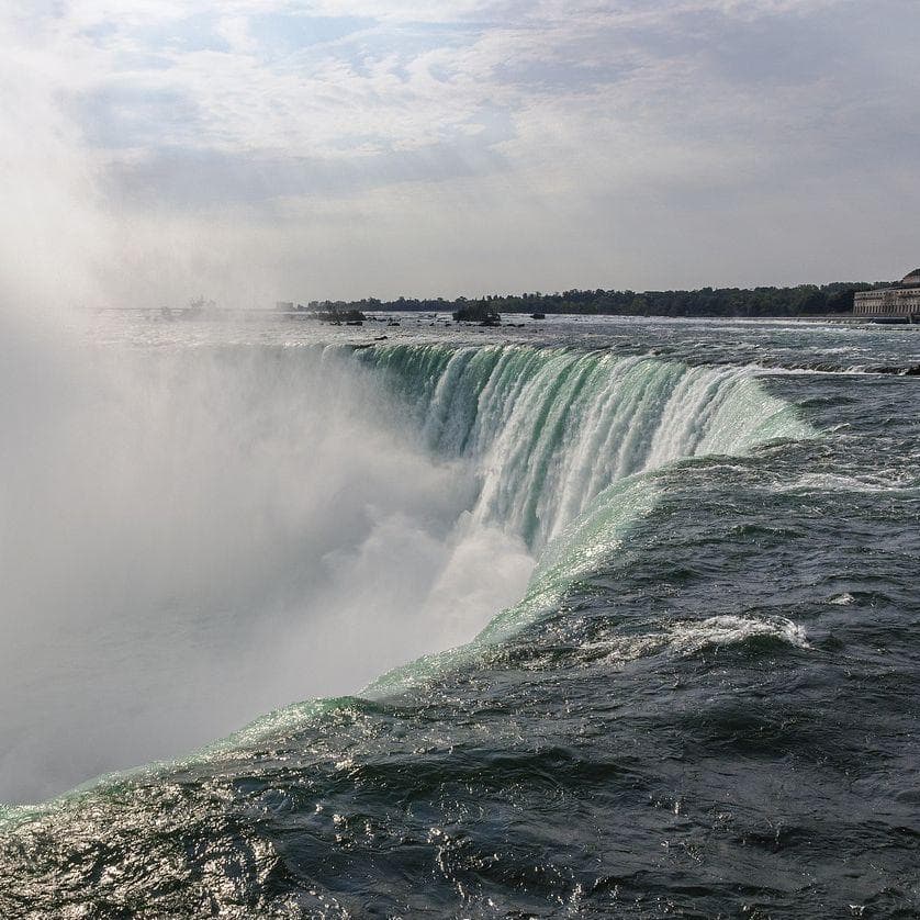 Robert Overacker Falls – Jet Skier Killed Going Over Niagara Falls – EBJS