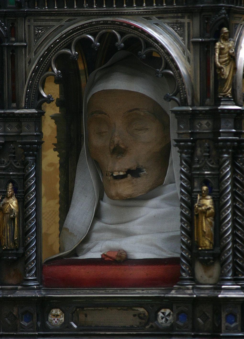 Image of Random Gross Photos Show Weird World Of Grisly Catholic Relics