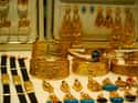 Sacred Jewelry on Random Odd And Insane Things Ancient Pharaohs Were Buried With