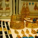 Sacred Jewelry on Random Odd And Insane Things Ancient Pharaohs Were Buried With