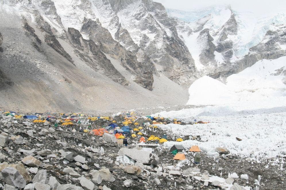 Bodies on mt everest hotsell green boots