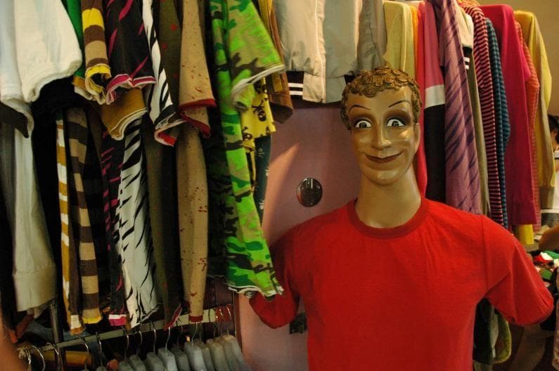 25 Photos That Will Horrify Anyone With A Mannequin Phobia