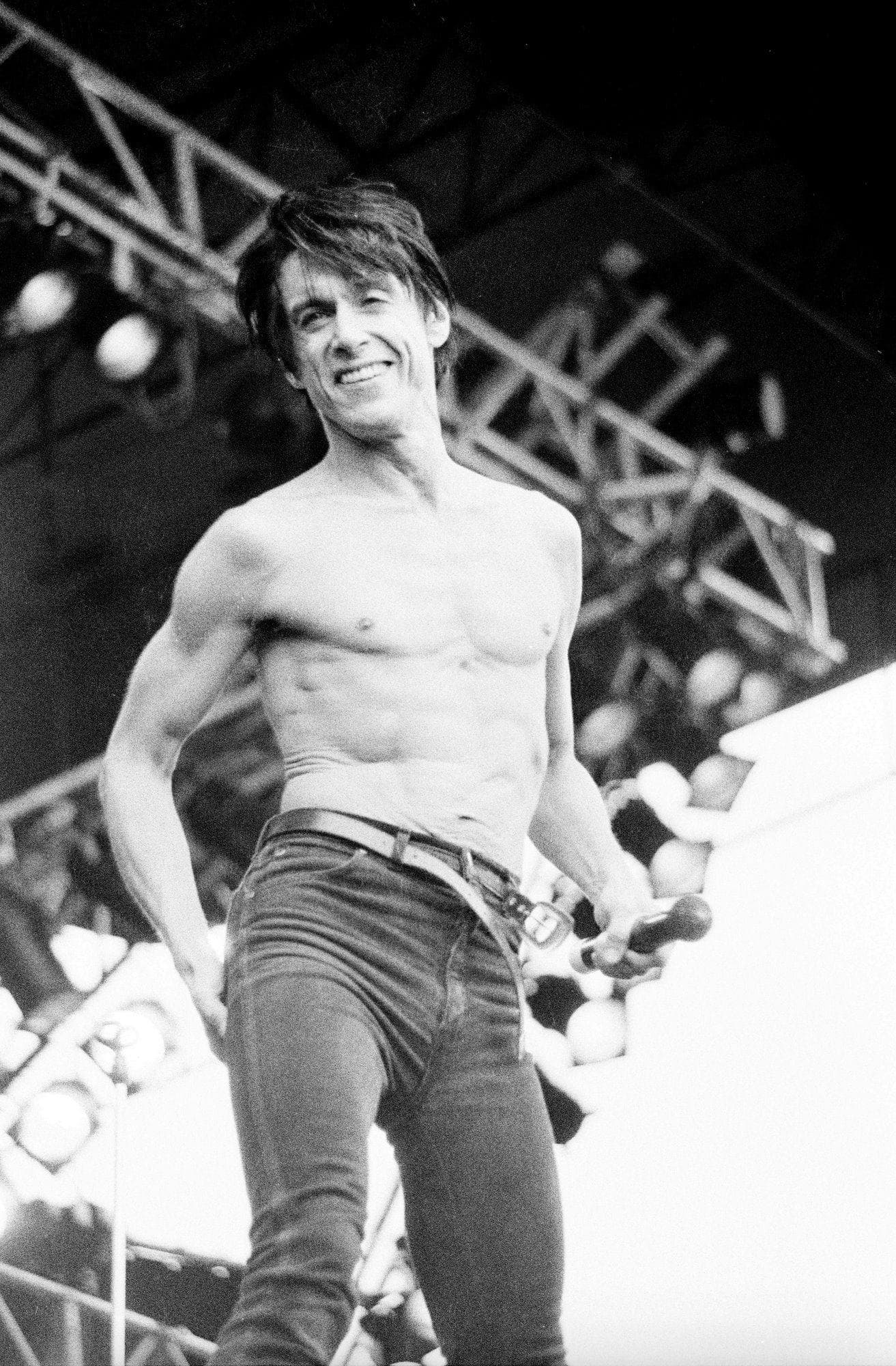 Iggy pop throw 2025 up