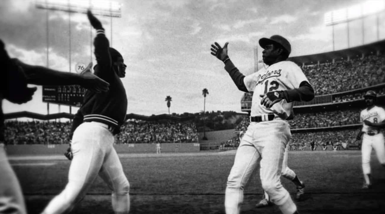 Did The First High Five Occur During A 1977 Baseball Game?