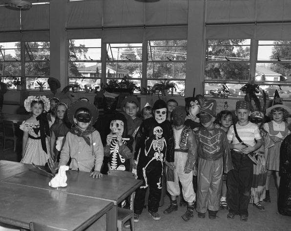 16 Photos That Show What Halloween Looked Like In The 1950s