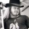 Several Band Members Did Not Want To Fly On The Convair, But They Were Overruled By Band Leader Ronnie Van Zant on Random Truth About Infamous Lynyrd Skynyrd Plane Crash Is Stranger Than Fiction