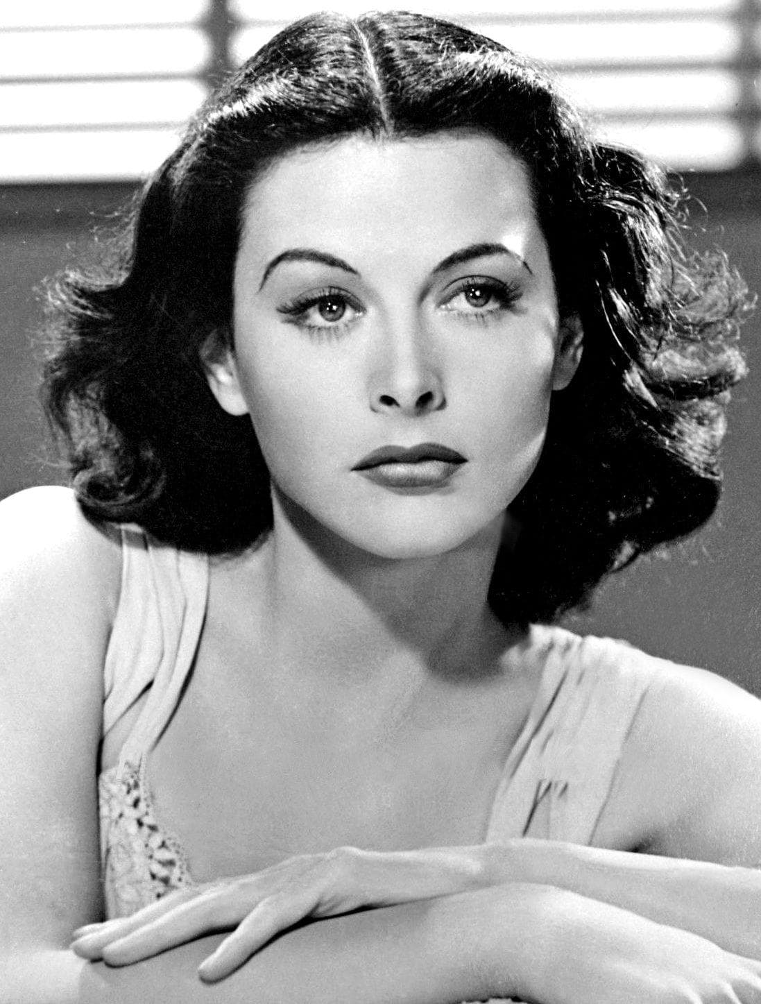 She Didn't Get Any Recogni is listed (or ranked) 5 on the list This Nazi-Hating Hollywood Bombshell Made Cell Phones Possible