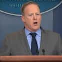 Sean Spicer Straight Up Lies About Trump's Inauguration Crowd Size on Random Things That The Trump Administration Official Got History Completely Wrong
