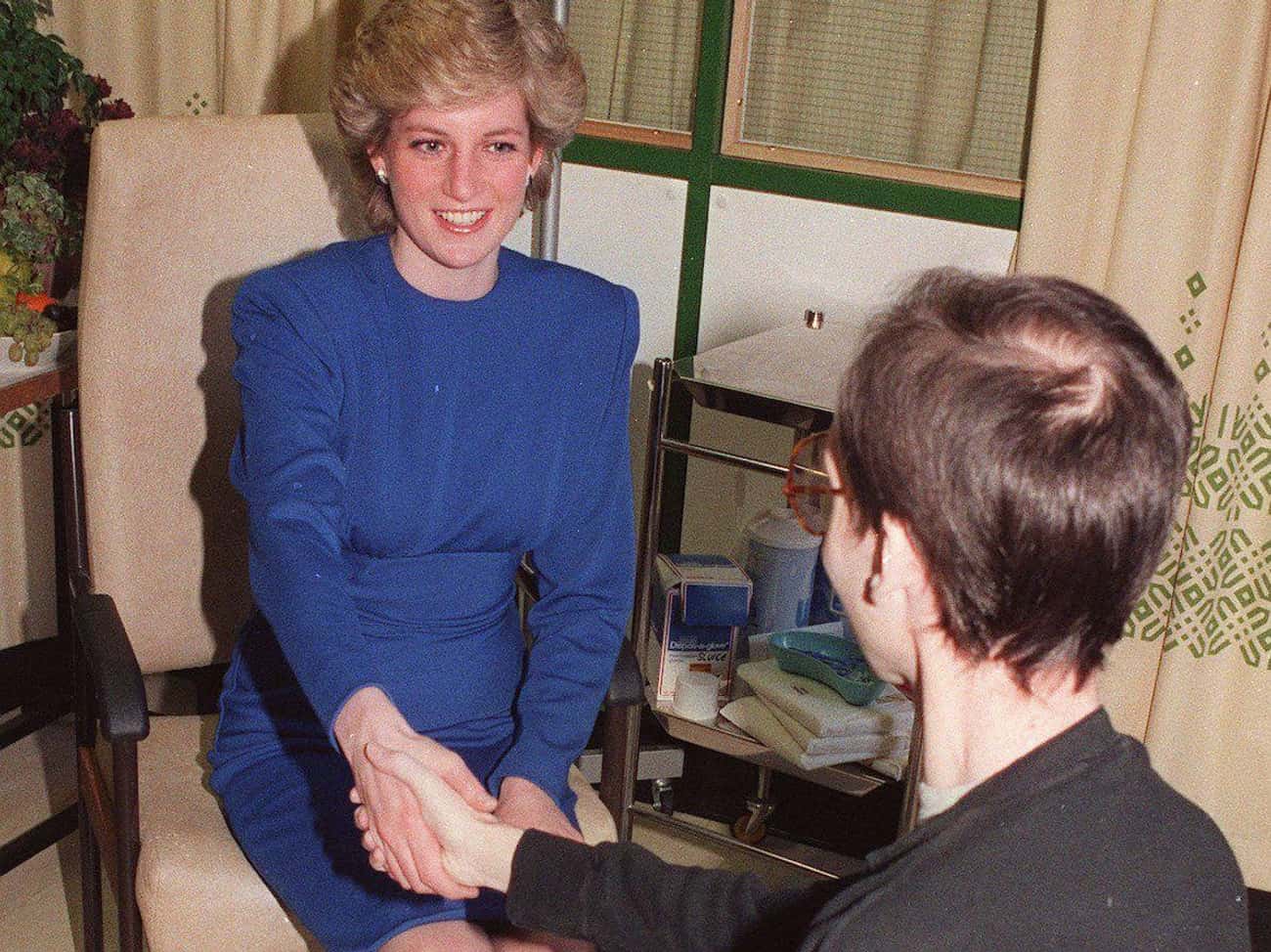 Princess Diana Challenged Myths About AIDS By Shaking Hands With An AIDS Patient