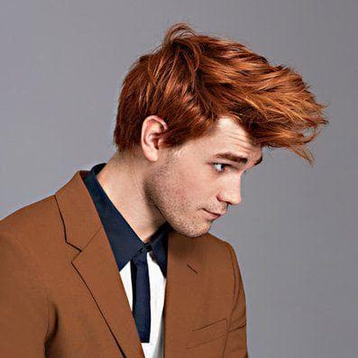 12 Celebrity Men Who Are Way Younger Than You Think