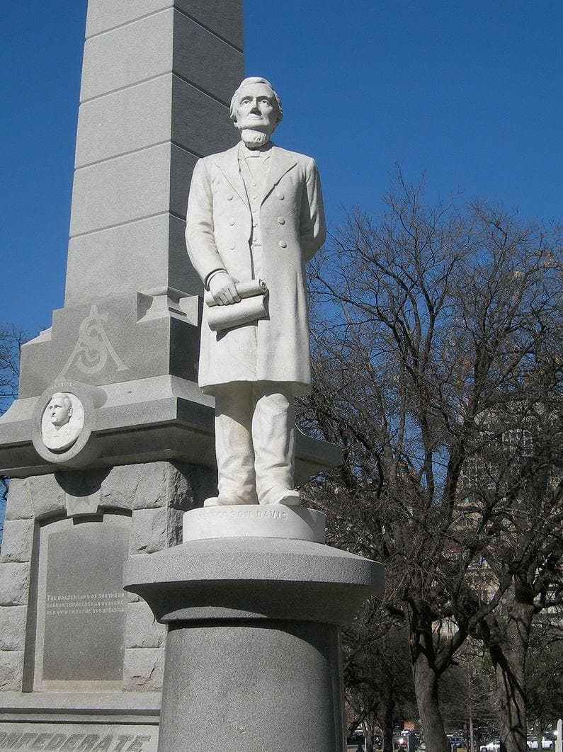 Arguments For And Against Removing Confederate Statues