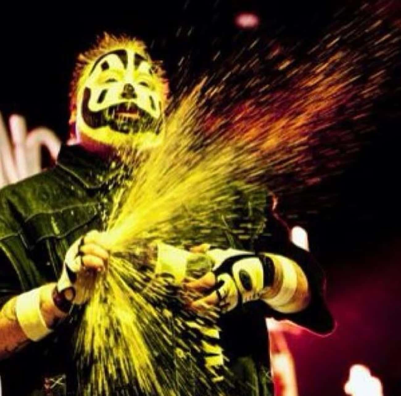 Why Are Violent J, Steve Harwell and Guy Fieri Always Throwing Things At People?