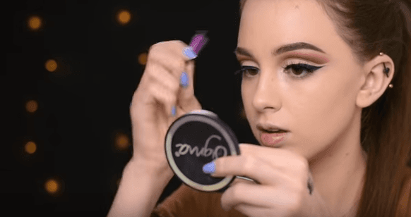 How To Do A Cut Crease: Step By Step With Pictures