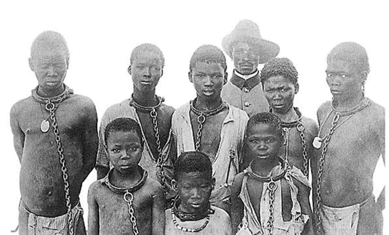 Как афроамериканцы оказались в северной америке. Работорговля в Африке 19 век. Геноцид Гереро Намибия. Геноцид племён Гереро и нама в Намибии. Работорговля Африки 18 века.
