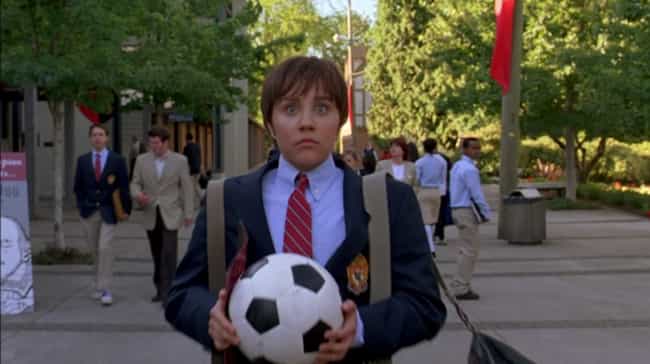 Amanda Bynes Somehow Passes For A Soccer Jock In 'She's The Man'