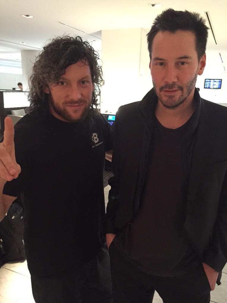 People Shared Their Most Awesome Experiences Meeting Keanu Reeves In