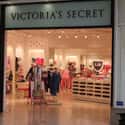 Employees Have To Destroy Promotional Ads So People Won't Steal The Pictures on Random Ridiculous Rules You Didn't Know Victoria's Secret Employees Have To Follow
