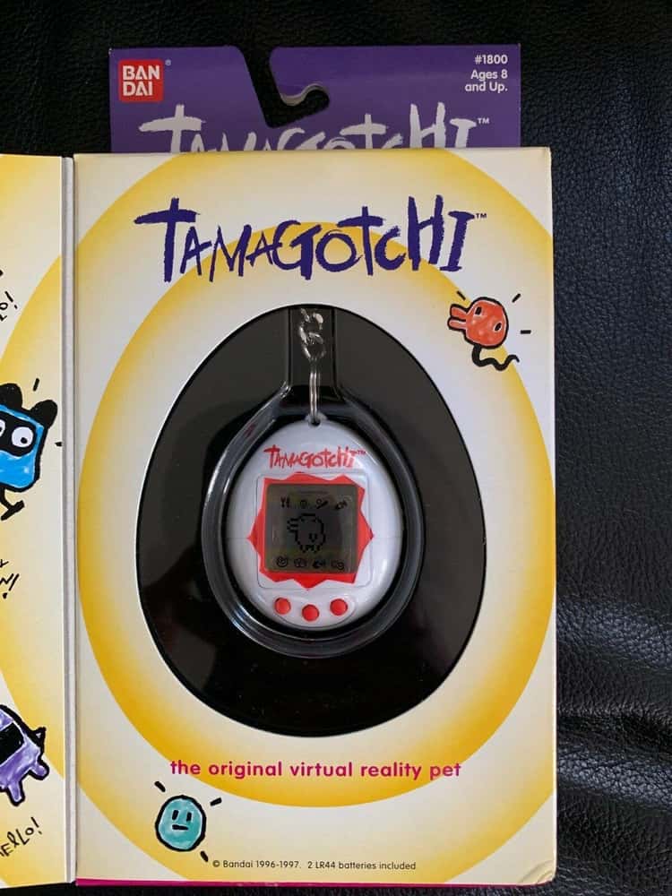 1996/1997 Bandai Original TAMAGOTCHI Virtual Pet v1 SILVER & BLACK #1800 NEW 