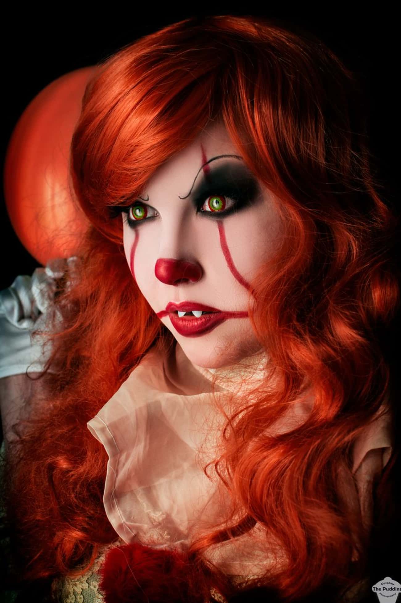 These Female Pennywise Cosplayers Will Make You Lovin' 'It'