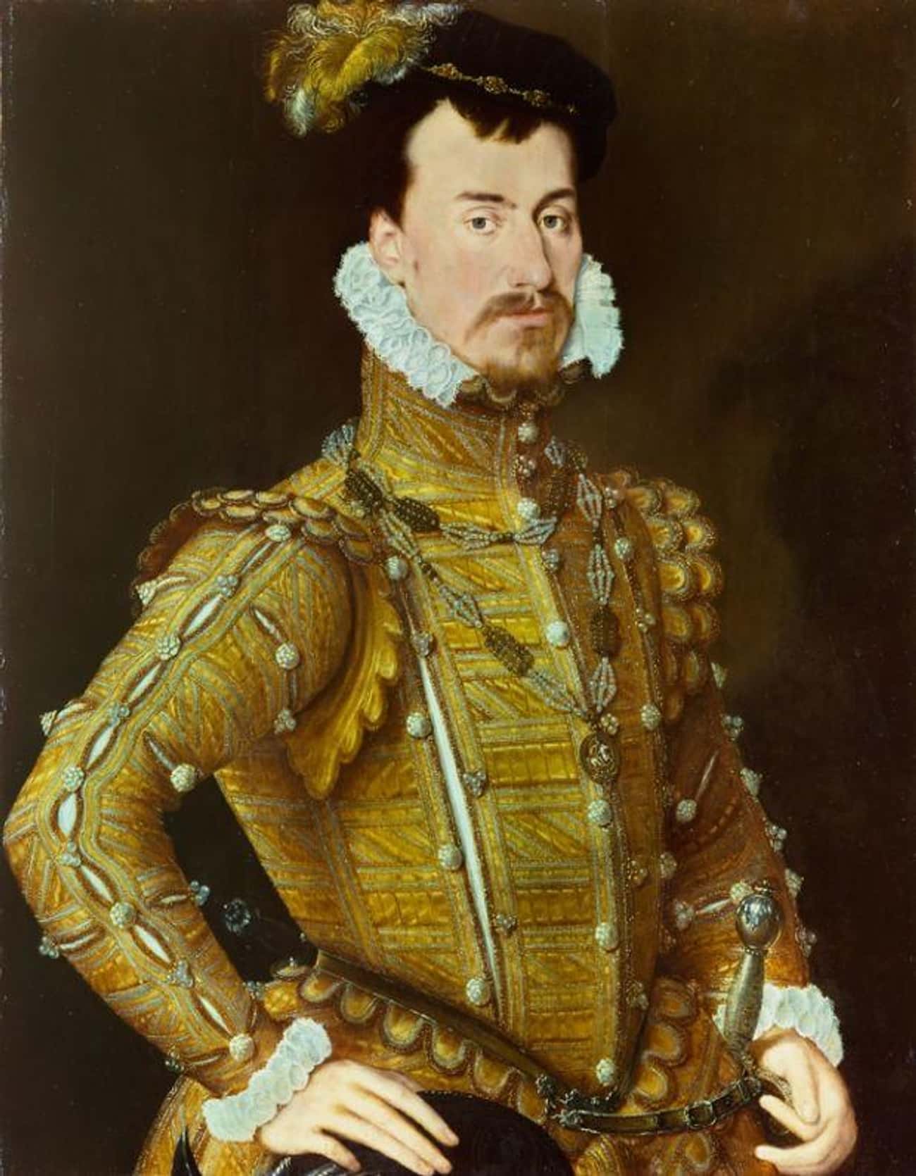 She Had A Longtime 'Friendship' With Robert Dudley That May Have Produced A Love Child