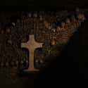There Are Heaps Of Bodies Behind The Catacombs' Ossuary on Random Details about Paris Catacomb Which Hide A Secret Cinema Club And Pools