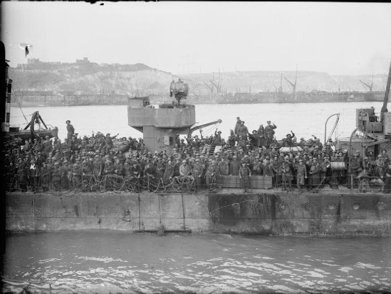 Thousands Of Allied Soldiers Evacuated Dunkirk Thanks To Hitler Mysteriously Holding His Troops Back