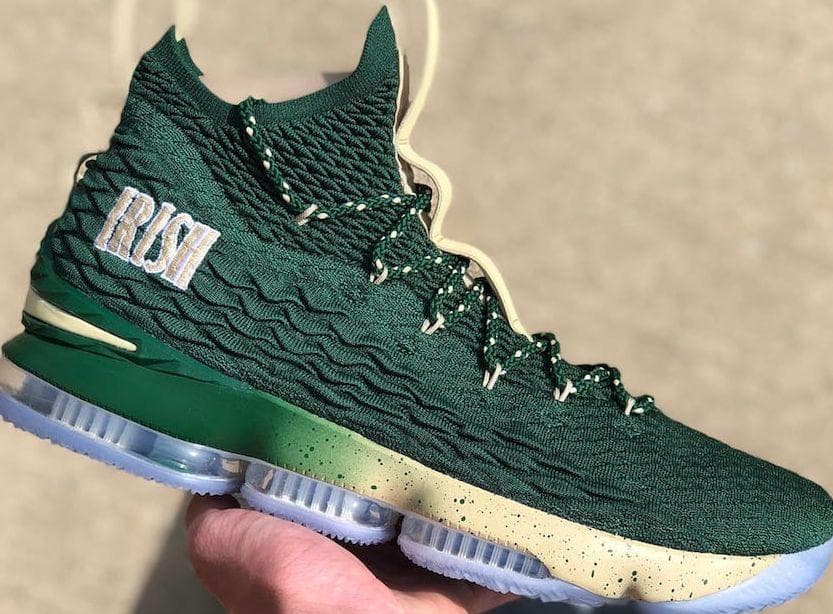 Lebron 15 colorways 2018 clearance