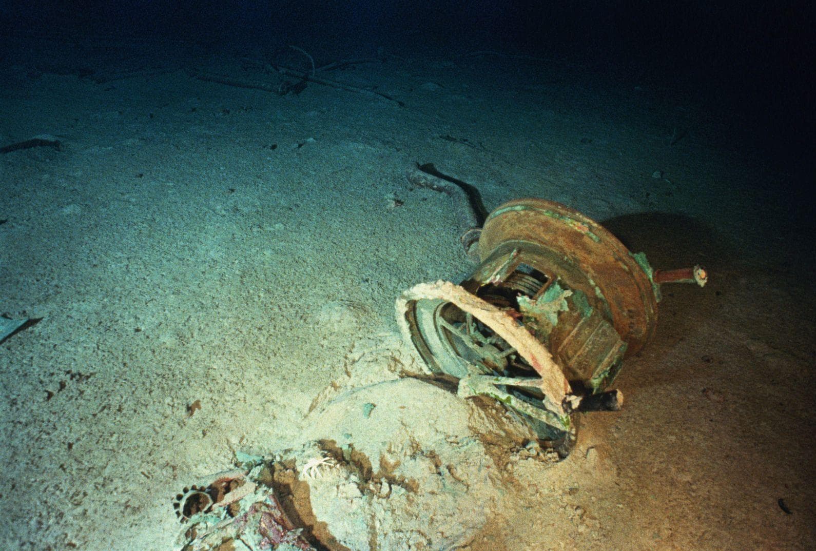 You Can Still Visit The Titanic For Now But It S Absolutely Terrifying To Get There